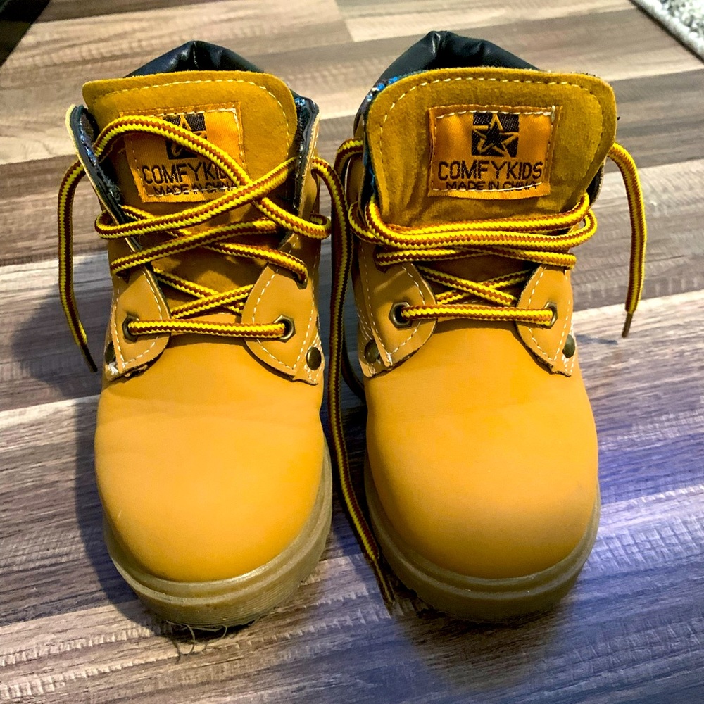 Child’s Boots